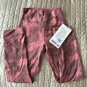 Lululemon align hr crop 21 inch / size 2
